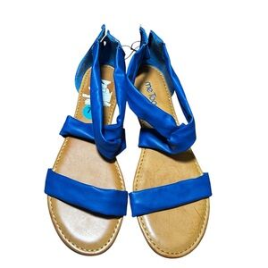 Me Too Blue Strappy Zip up Sandals Size 10 NWT